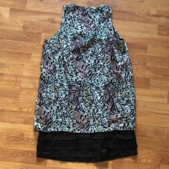 Size Medium Vero Moda Dress - Picture 4 of 5